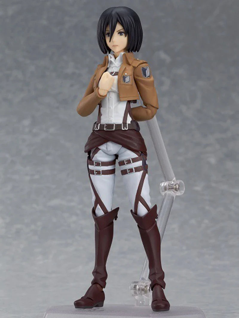 Figurka Mikasa Ackerman z Mieczem