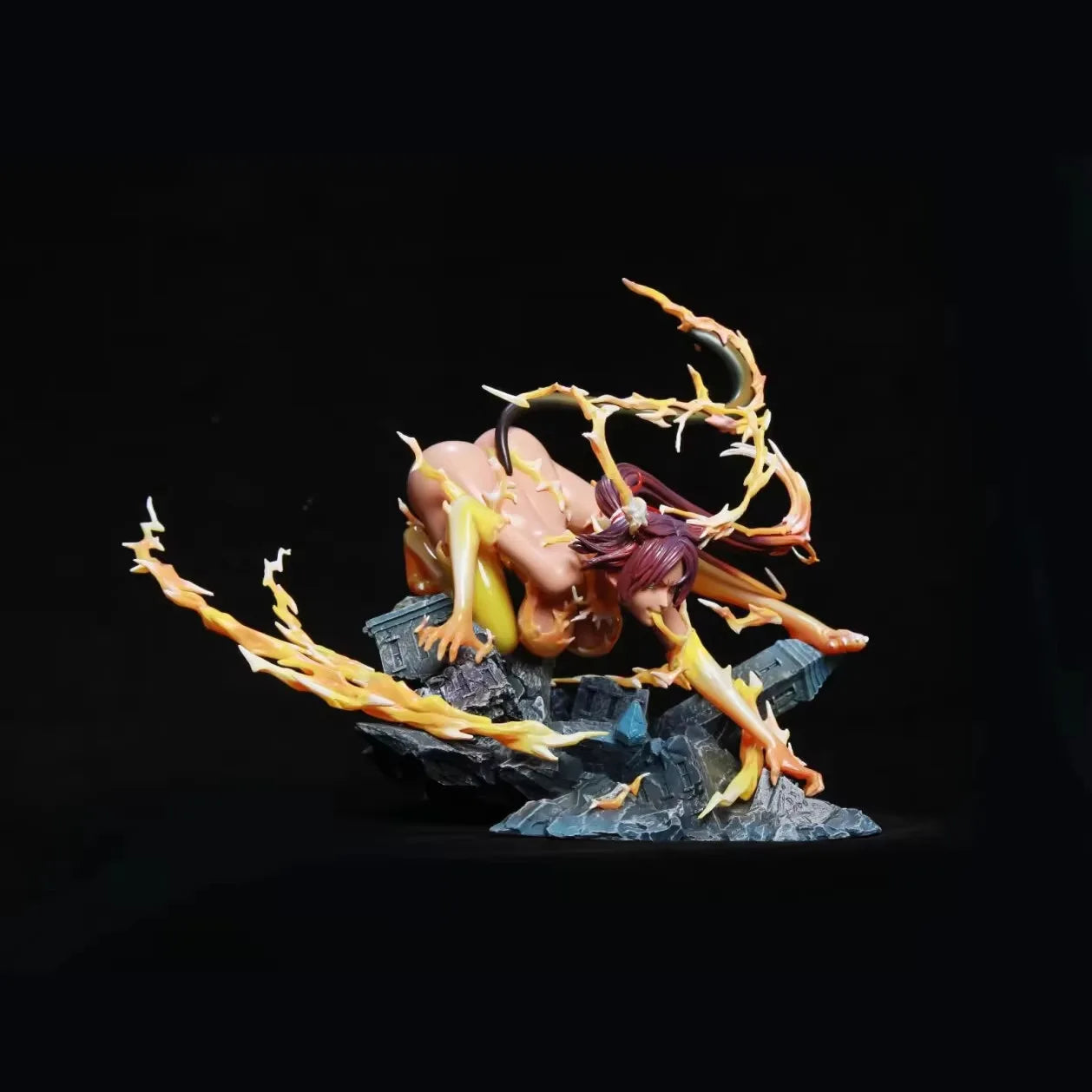 Figura Yoruichi do Dekoracji